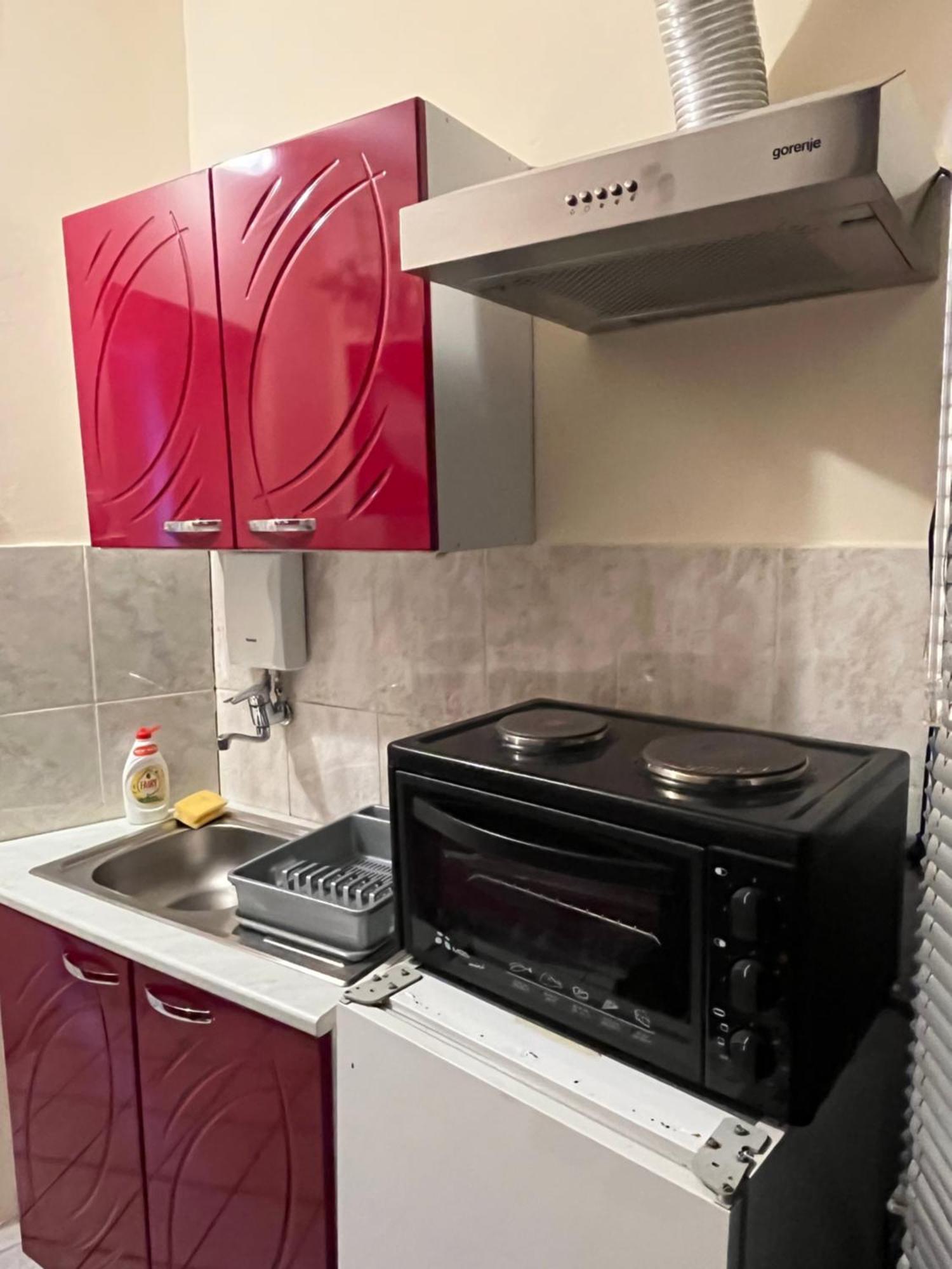 Cozy Apartment In The Center Of Novi Sad! ภายนอก รูปภาพ